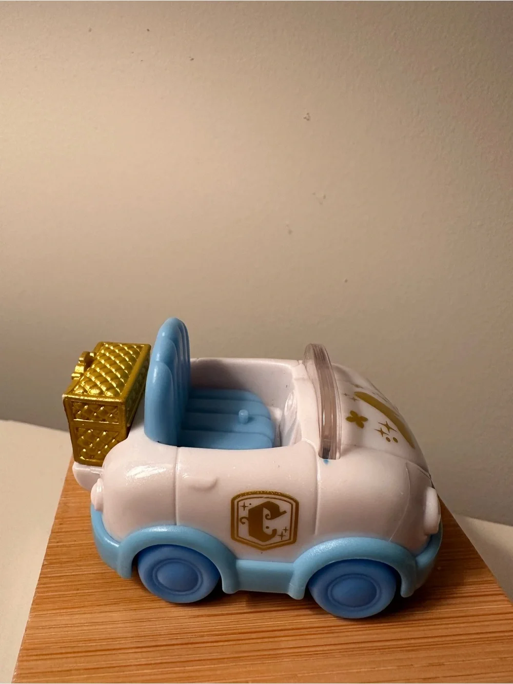 Disney Doorables Cinderella Car